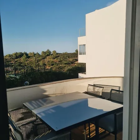 Near Sagres Apartment
